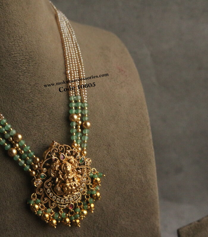 Nakshi lakshmi devi pendant with emerald beads and onyx gold beads