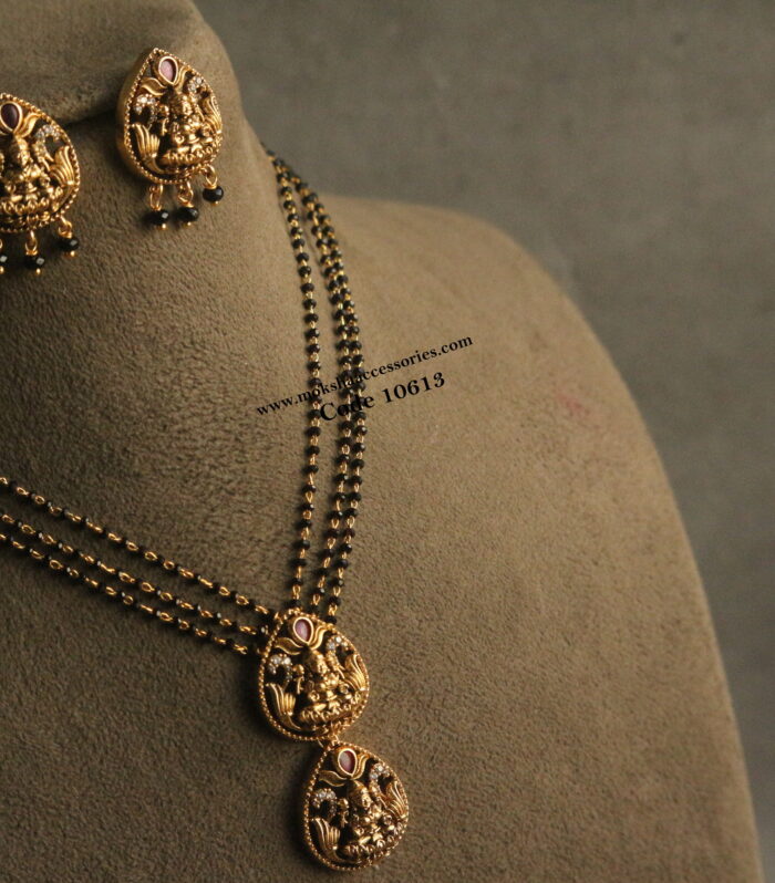Nakshi black beads neckset
