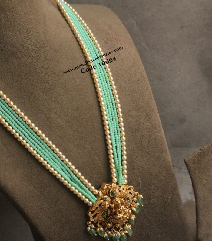 Lakshmi devi pendant with onyx and sarvoski pearls