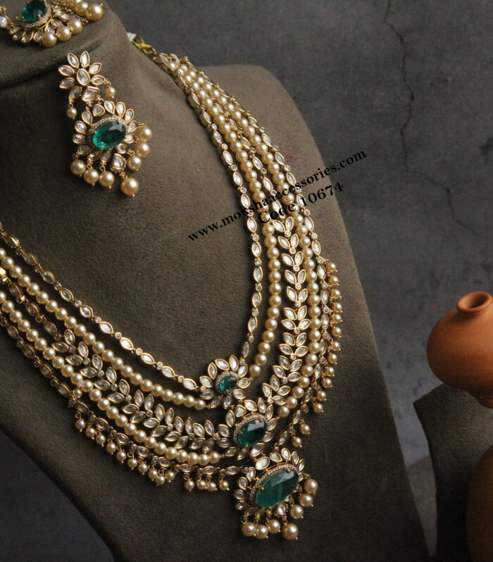 Kundan neckset with russian emerald and sarvoski pearls