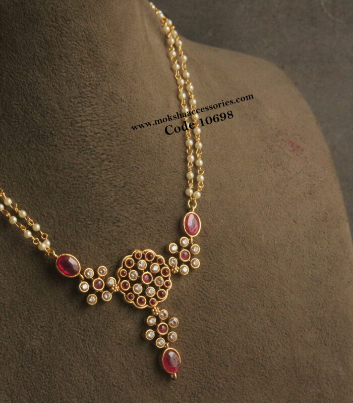 Nakshi ruby stone pendant with pearl chain
