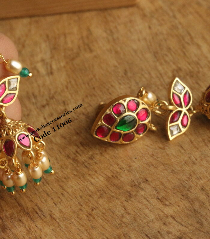 Jadaukundan jhumki with back screw