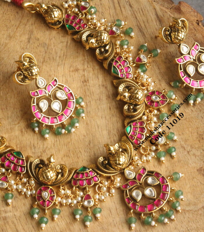 Jadaukundan nakshi neckset
