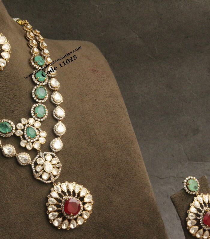 Mozonite and cz neckset