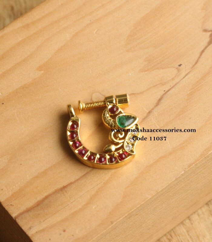 Nose pin
