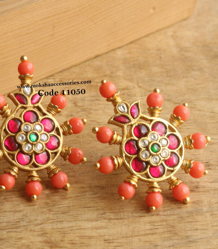 Jadaukundan studs with corals and back screw