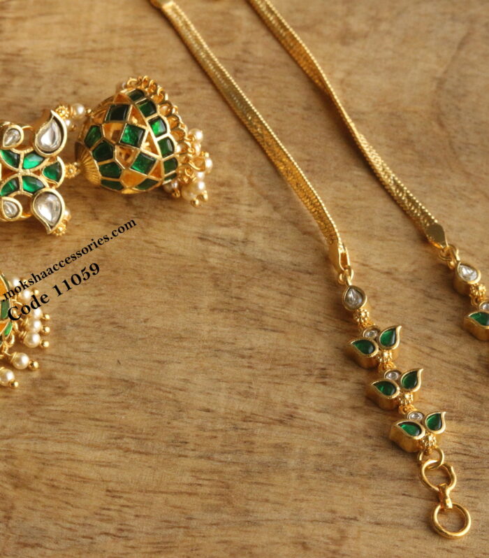 Jadaukundan jhumki with straight ear chains