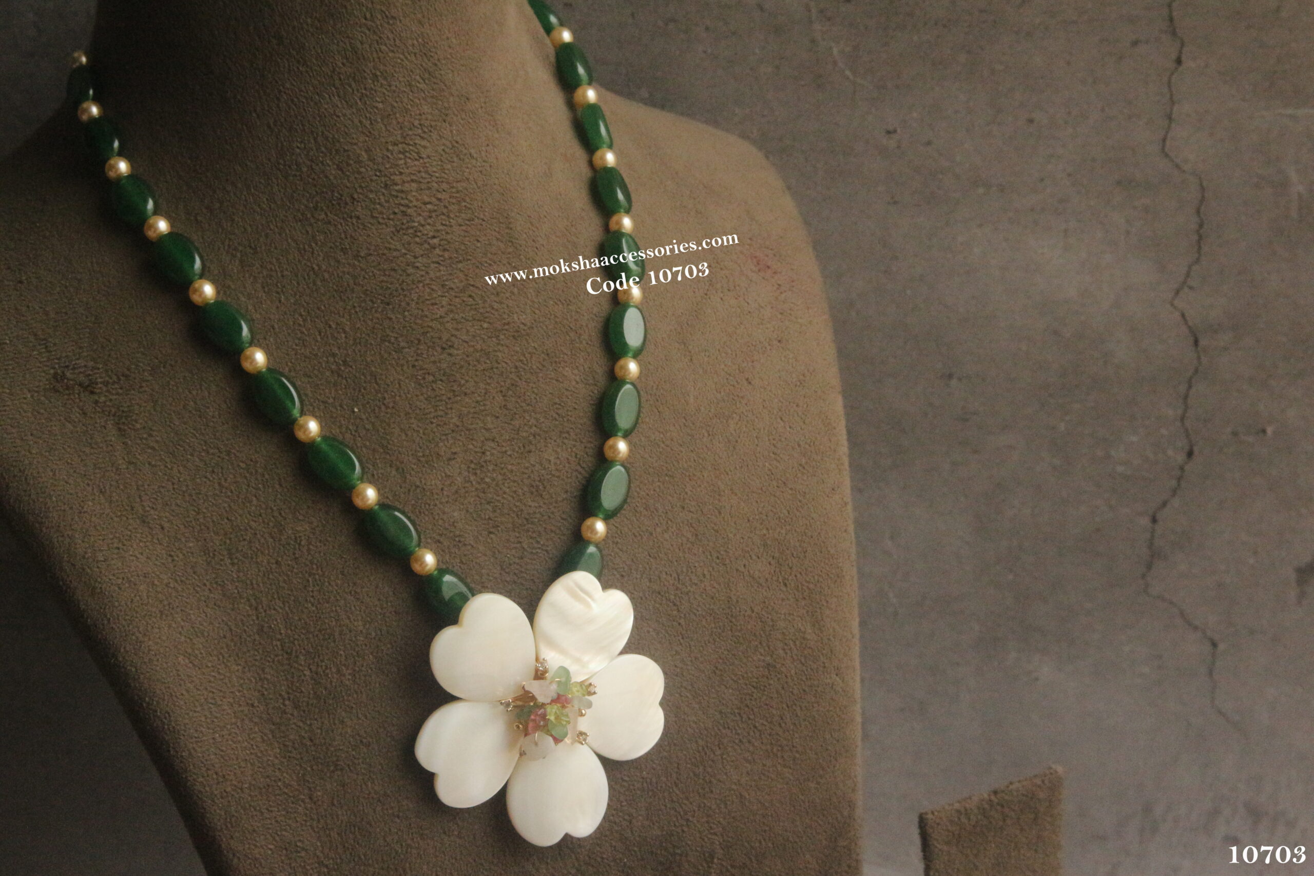 10703-scaled-1.jpg Shell Pearl Pendant with Onyx Beads and Swarovski Pearls - Image 1