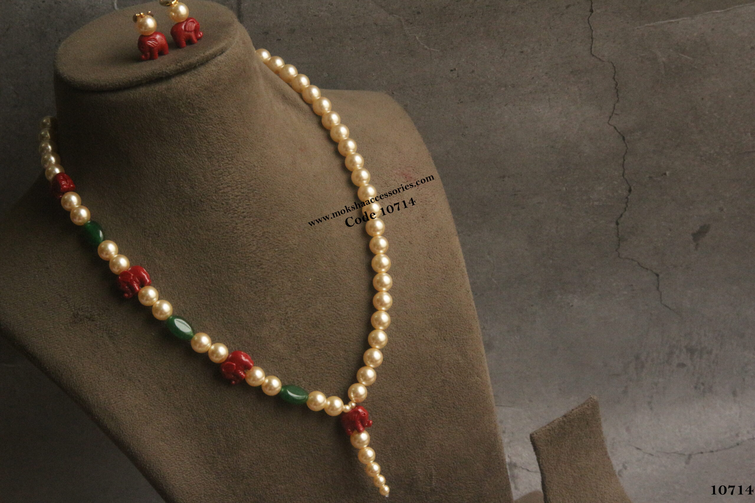 10714-scaled-1.jpg Elephant Beads with Swarovski Pearls and Onyx Beads - Image 1