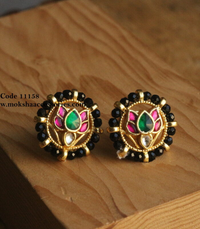 Jadaukundan studs with black beads and back screw
