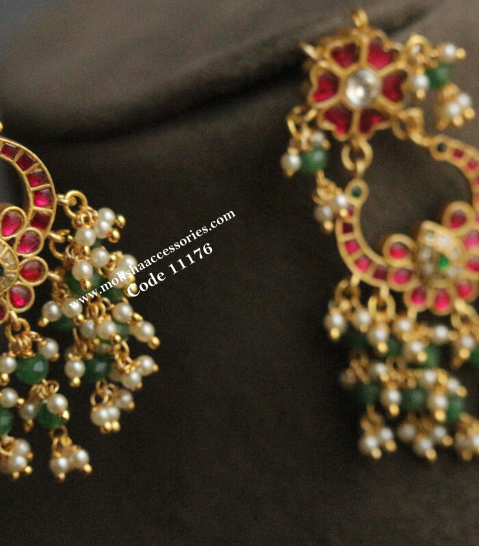 Jadaukundan chandbali earrings with emerald and pearls