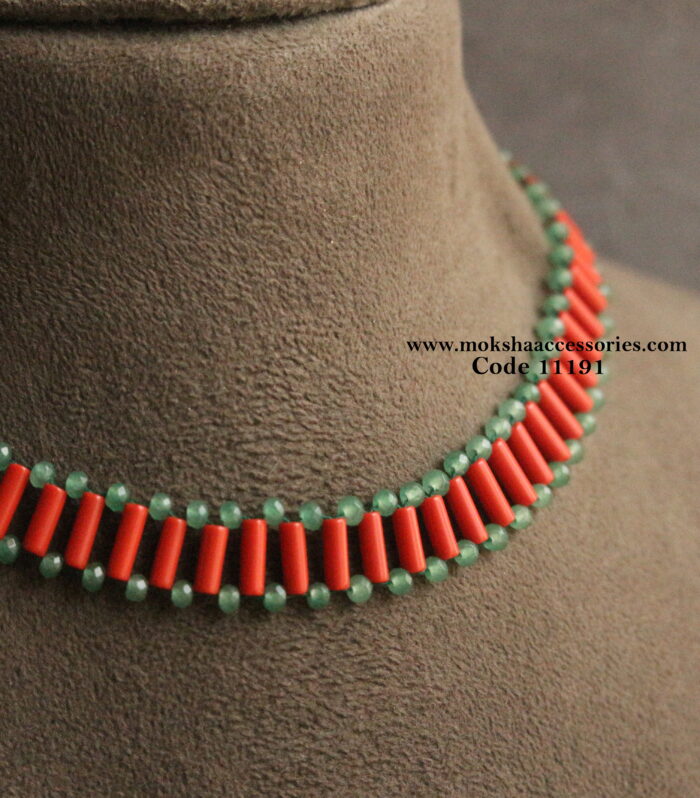 Coral and emerald choker