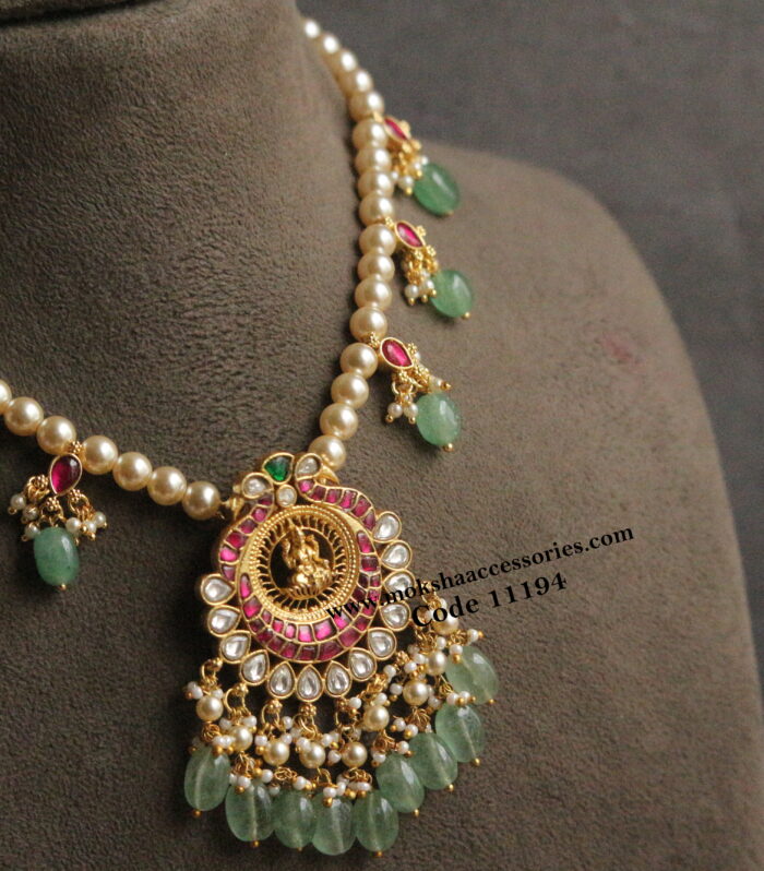 Jadaukundan pendants with sarvoski pearls