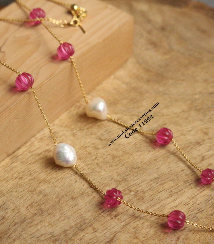 Real baroque pearls with real pumpkin gold chain with back ajustable chain