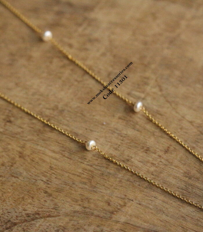 Gold chain with fresh water pearls