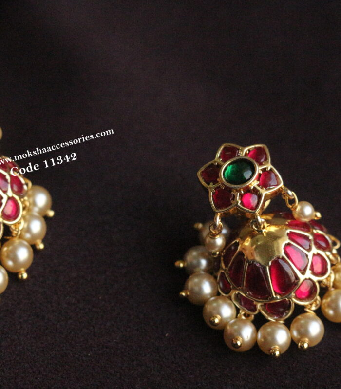 Jadaukundan jhumki with sarvoski pearl drops