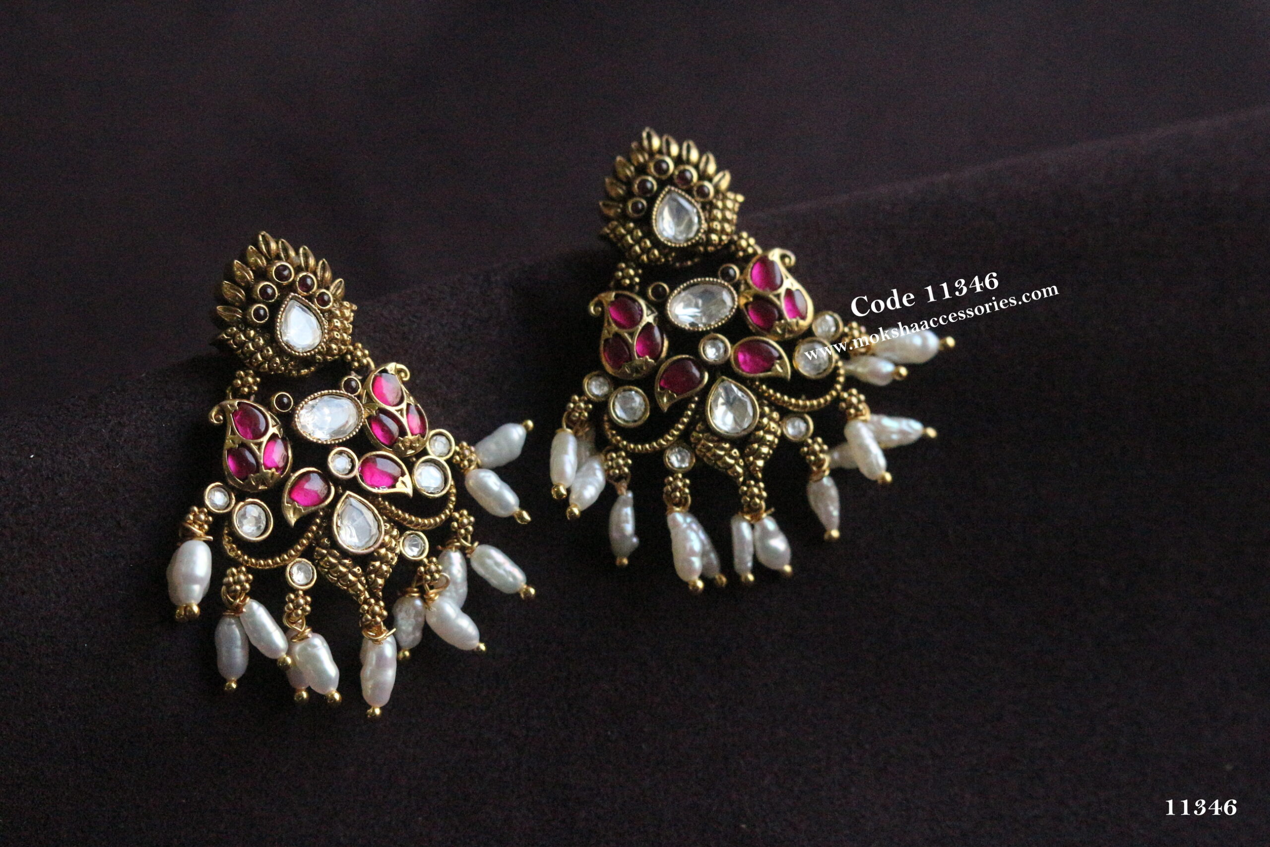 11346-scaled-1.jpg Jadaukundan Earrings with Real Pearls and Back Screw - Image 1