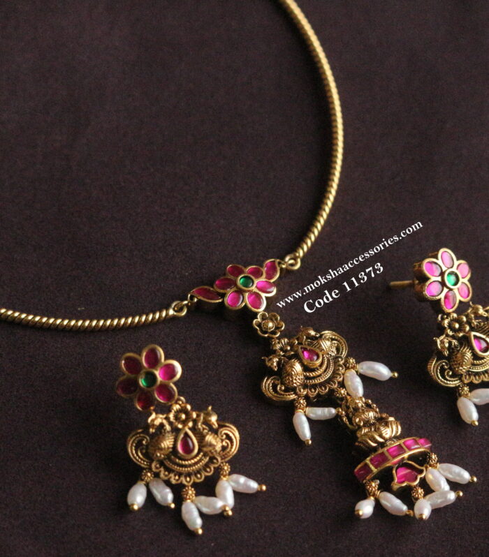 Nakshi hasli jadaukundan neckset with real rice pearls