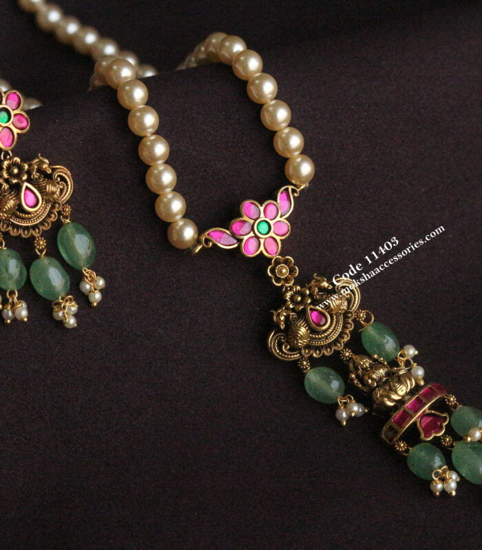 Nakshi pendant and earrings with sarvoski pearls