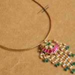 Hasli with Jadaukundan Pendant with Pearl Chain