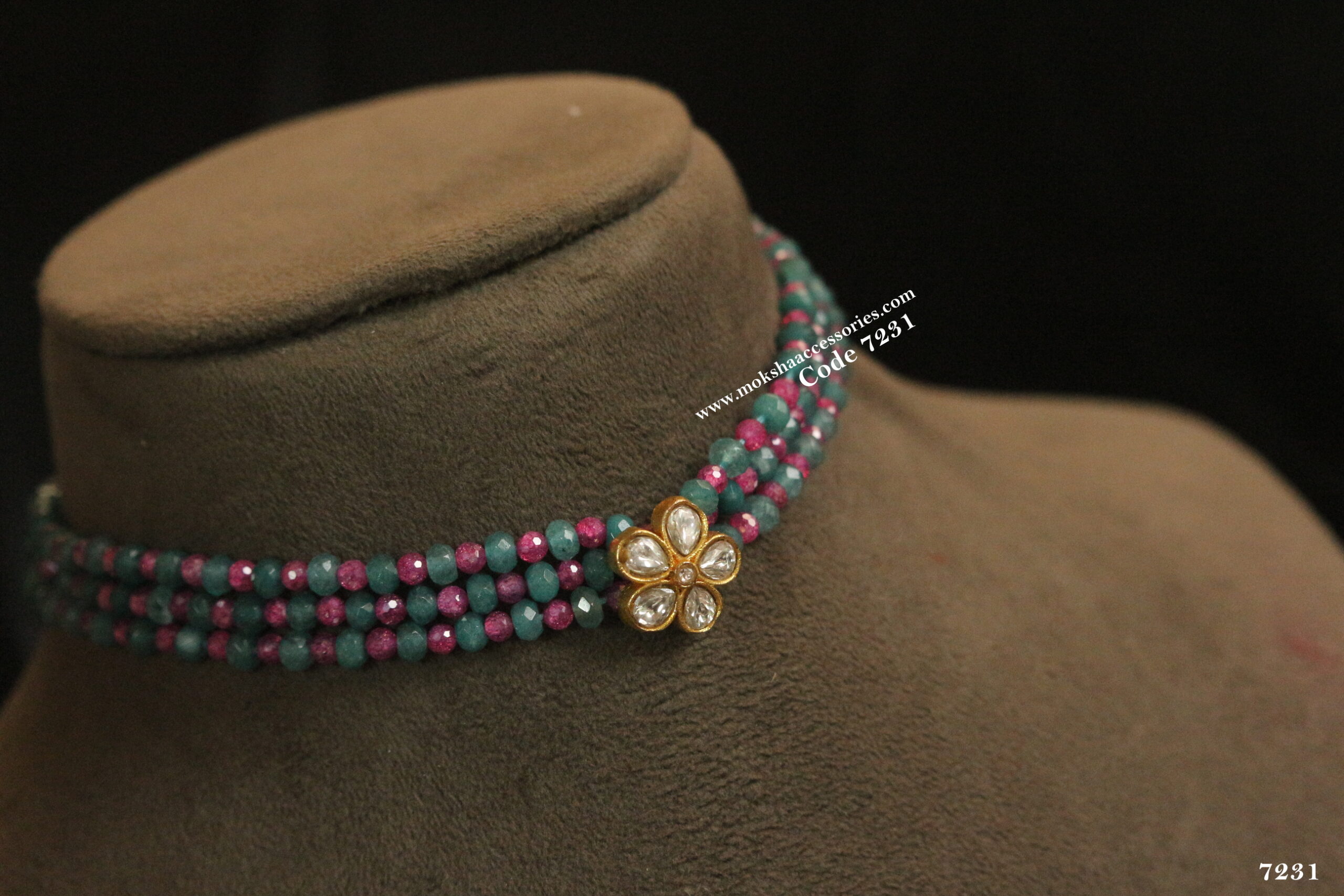 7231-scaled-1.jpg Jadaukundan Pendant with CZ Crush Beads - Image 1