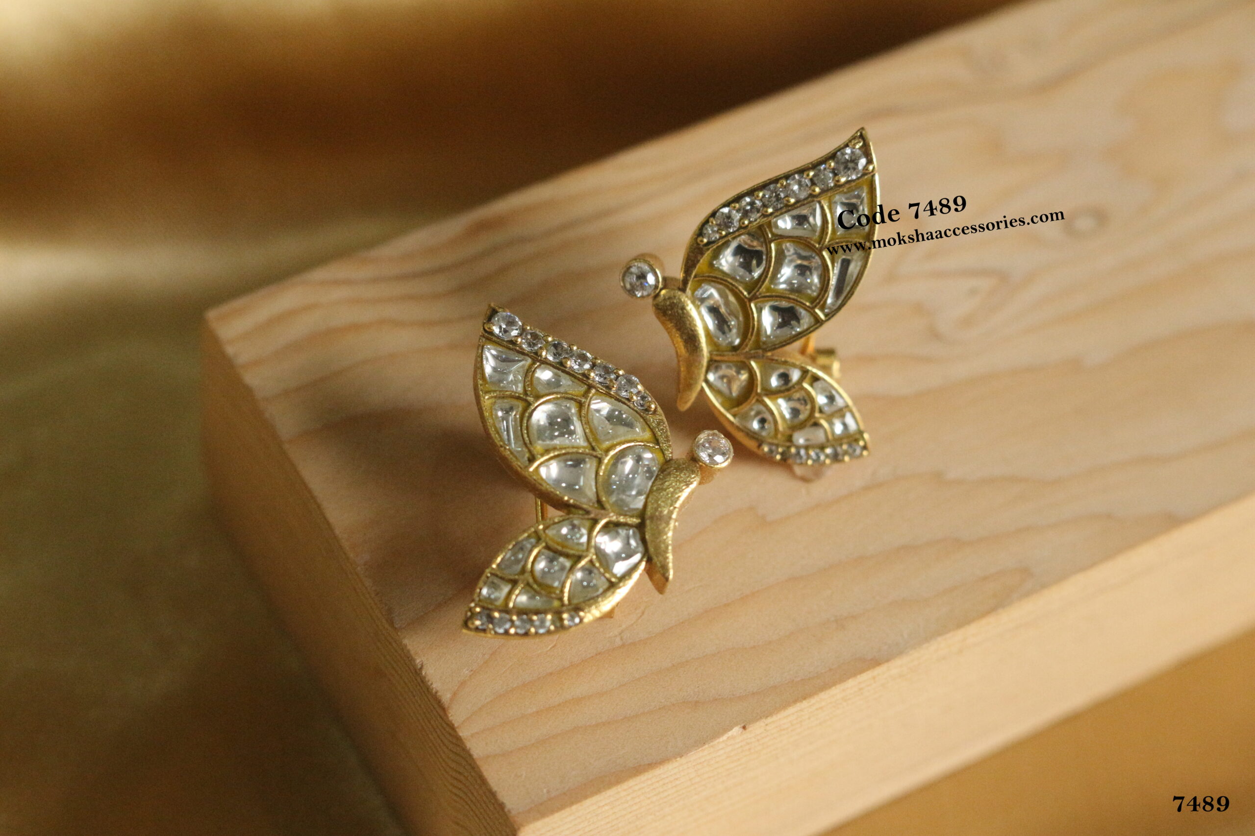 7489-scaled-1.jpg Jadaukundan Studs with Back Screw - Image 1