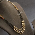 Swarovski Pearl with Black Beads and Jadaukundan Pendants