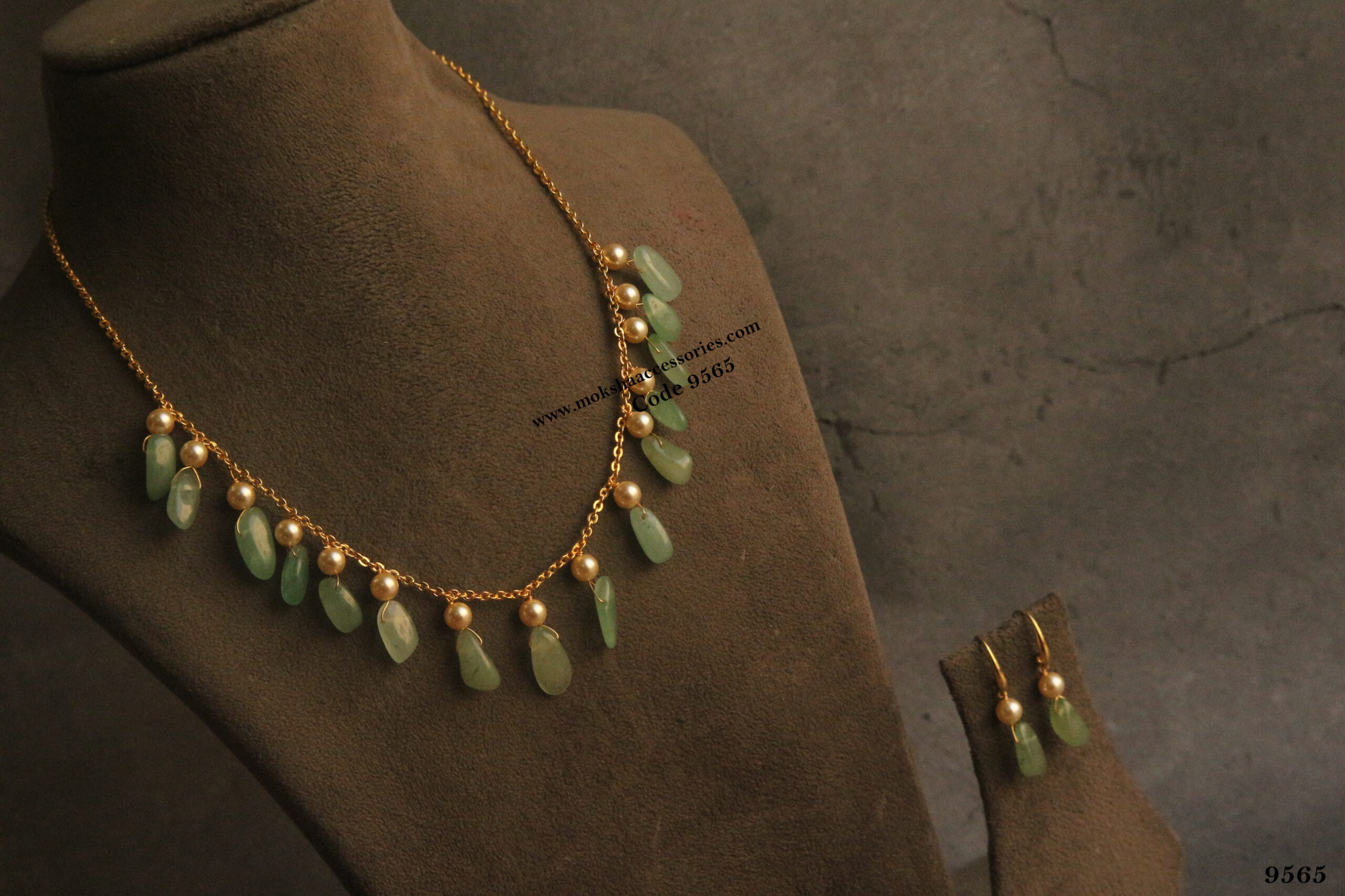 9565-scaled-1.jpg Gold Chain with Natural Beads and Swarovski Pearl Mala and Earrings - Image 1