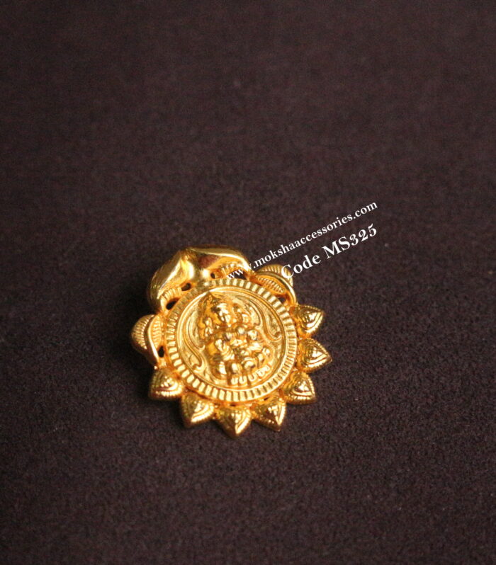92.5 silver lakshmi kasu with back hook (2.05 gms)